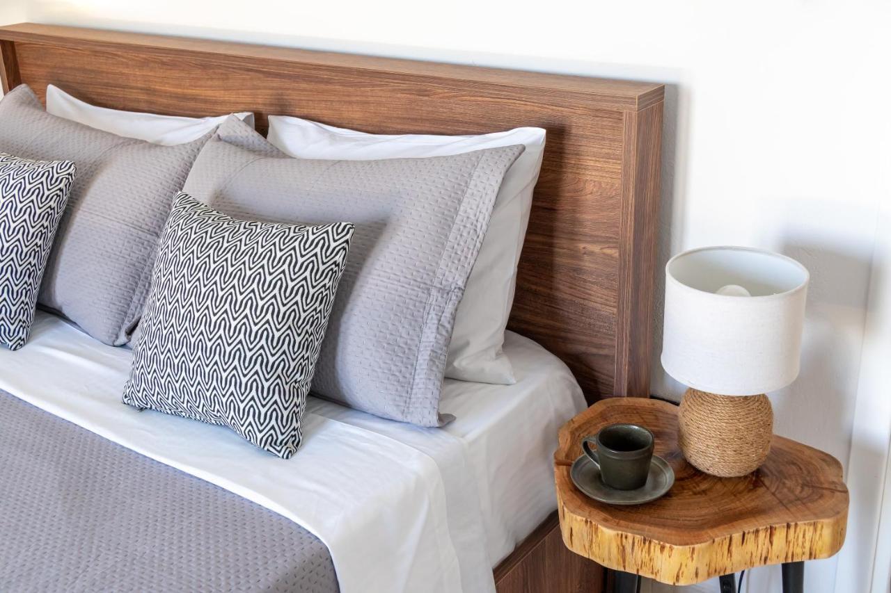 Indigo Boutique Home Katsaros  Ngoại thất bức ảnh